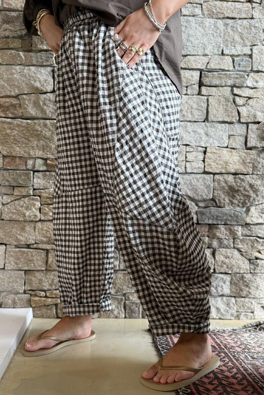 Nonni Gingham Classic Barrel Pant Chocolate